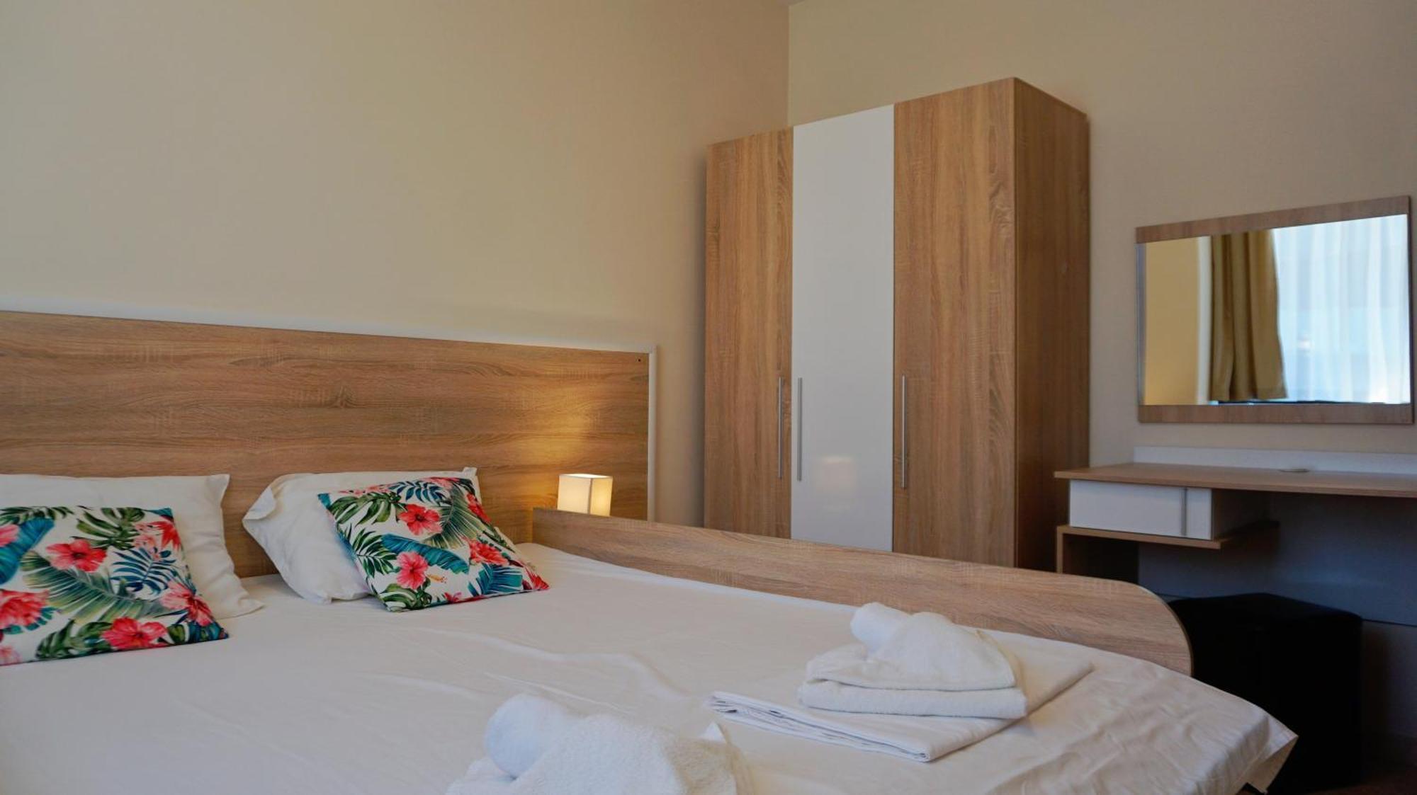 Ваканционни Апартаменти Калиакрия - Holiday Apartments Kaliakria Topola Rum bild