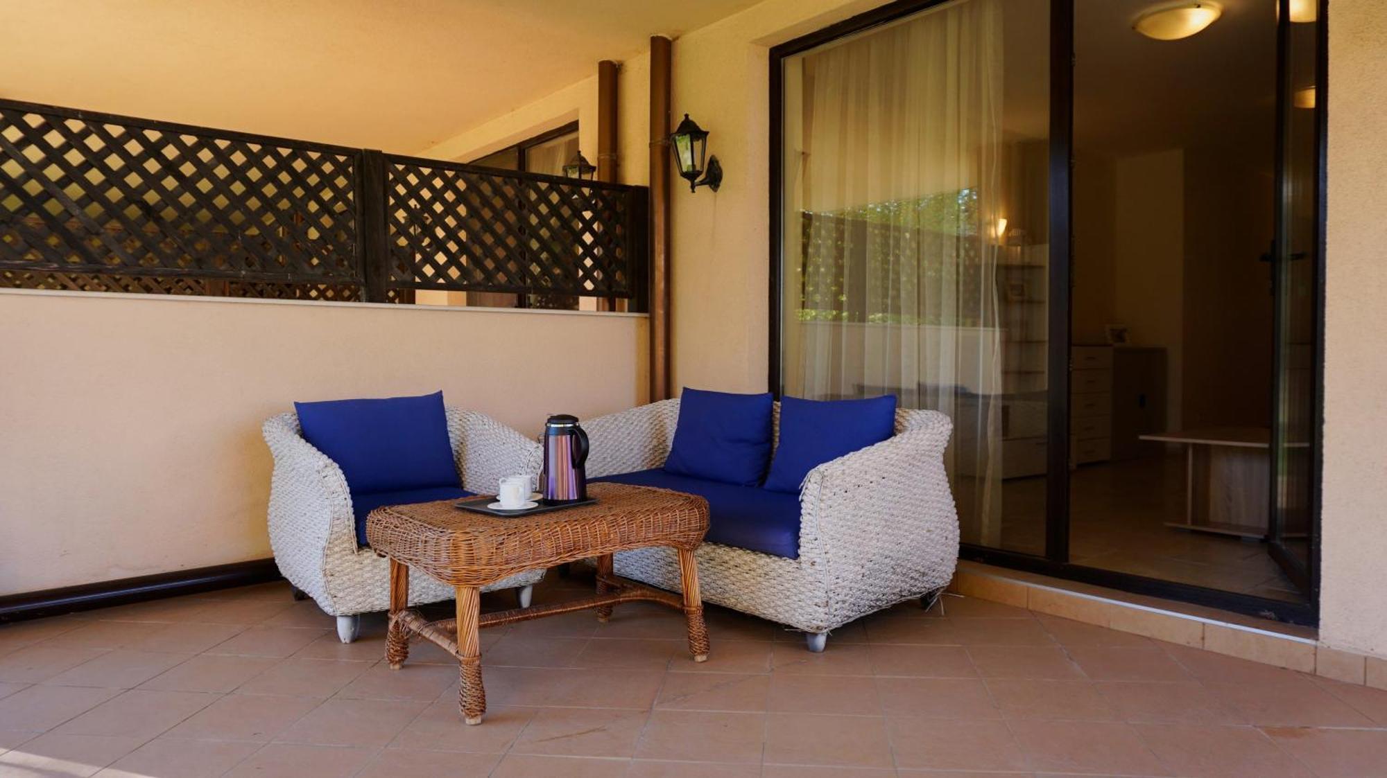 Ваканционни Апартаменти Калиакрия - Holiday Apartments Kaliakria Topola Rum bild