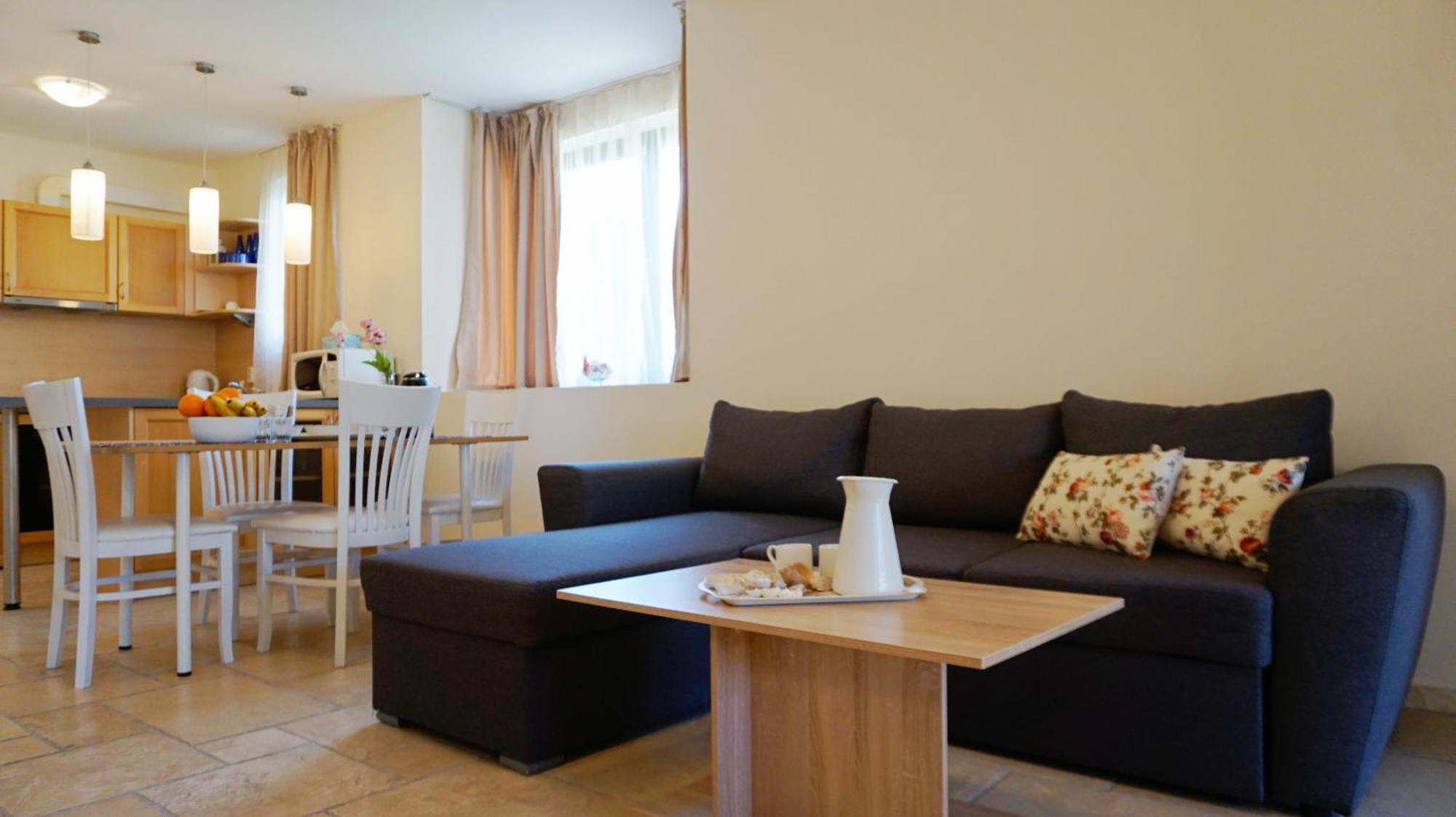 Ваканционни Апартаменти Калиакрия - Holiday Apartments Kaliakria Topola Rum bild
