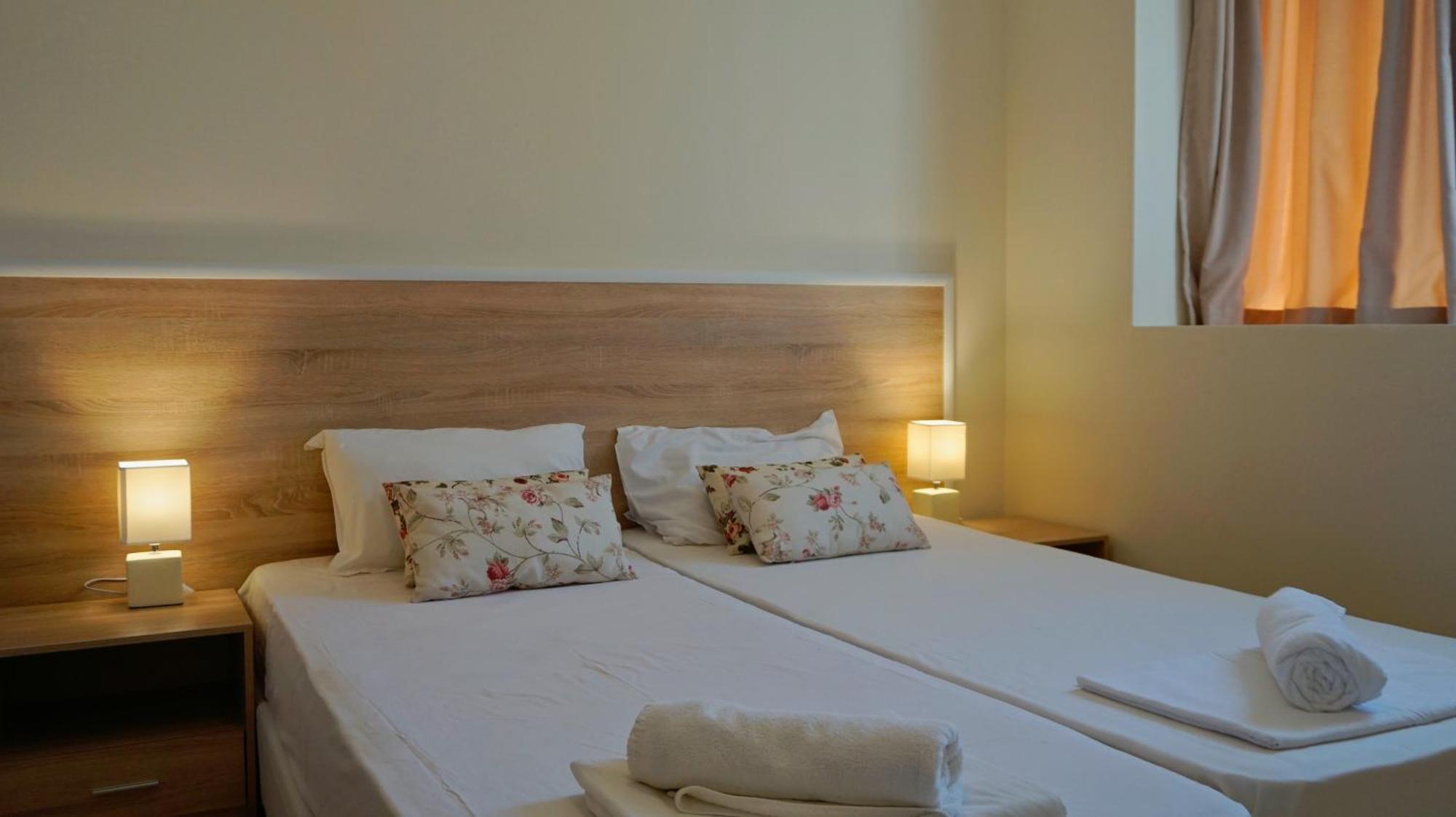 Ваканционни Апартаменти Калиакрия - Holiday Apartments Kaliakria Topola Rum bild
